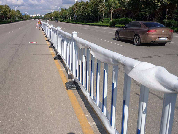 道路護欄